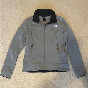 The North Face Soft Shell Women's Gray Ski Jacket